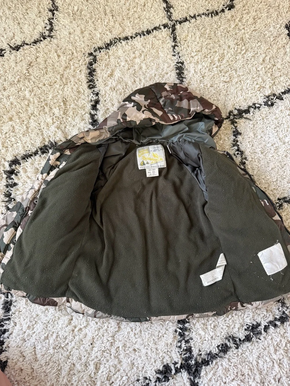 Zara Kids Camo Puffer Jacket in Brown & Green 3-4Y